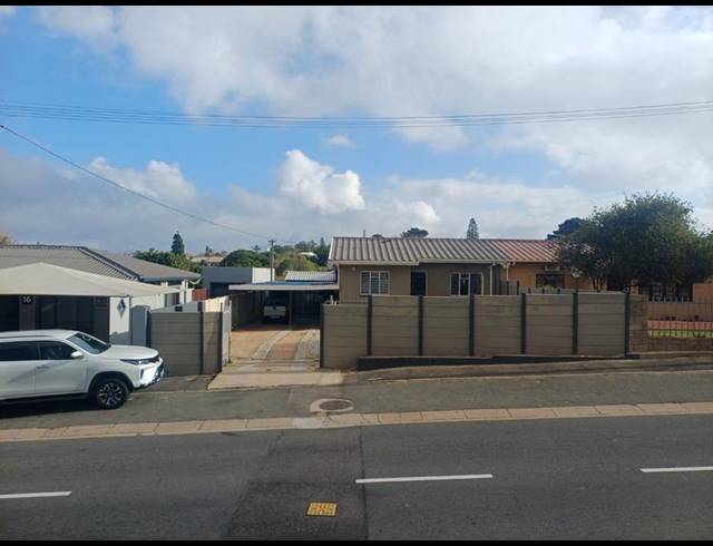 4 BEDROOM HOUSE FOR SALE IN DA NOVA